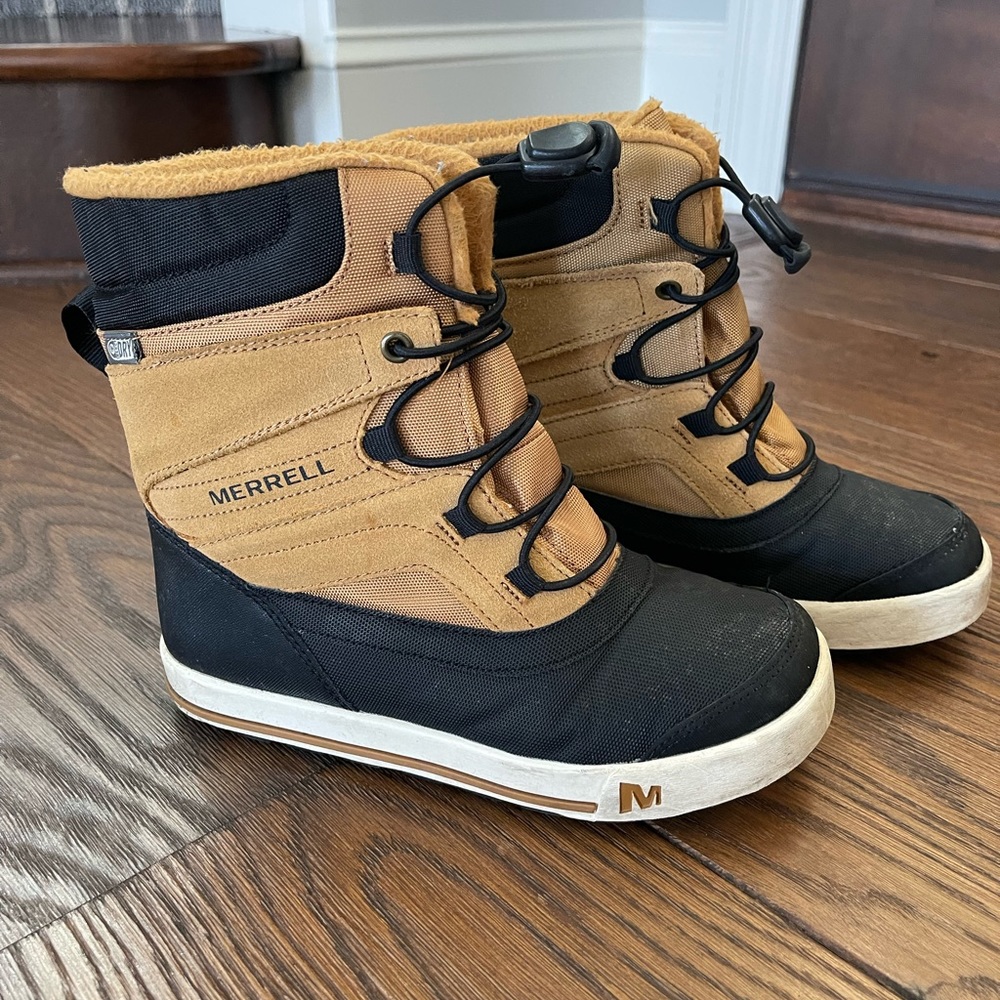 Merle boys on girls boots for extreme temperatures.